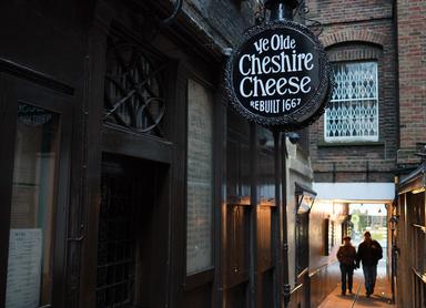 Ye Olde Cheshire Cheese, l'un des plus vieux pubs de Londres 