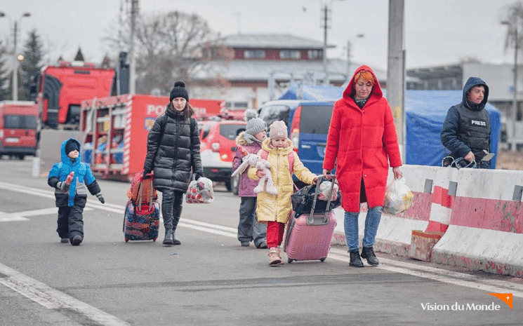 famille ukrainienne réfugiée