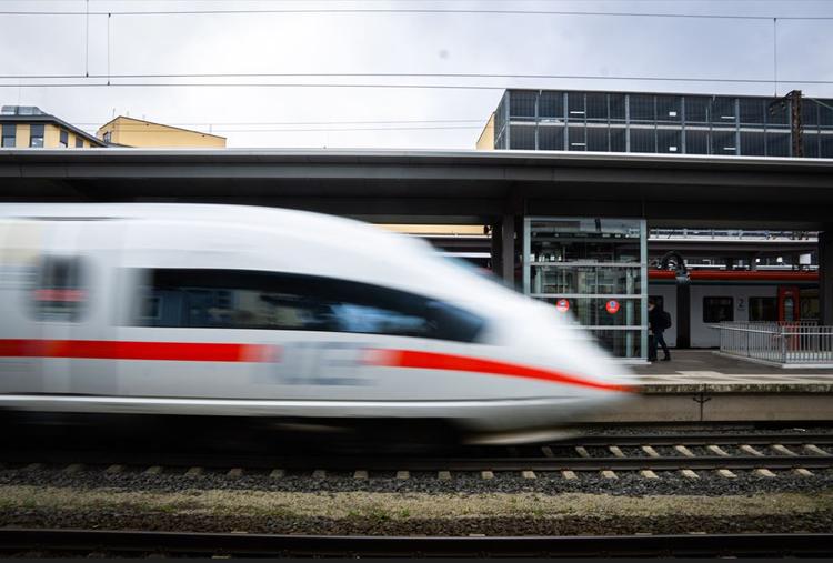 Train Deutsche bahn