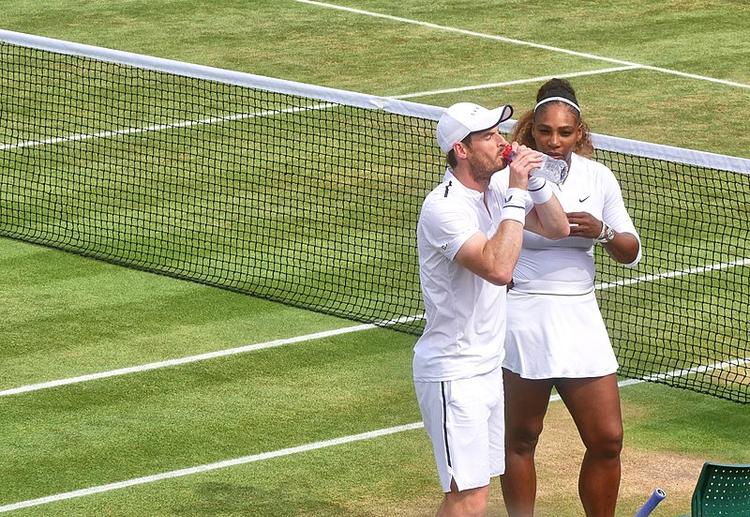 Les tenues blanches font débat à Wimbledon