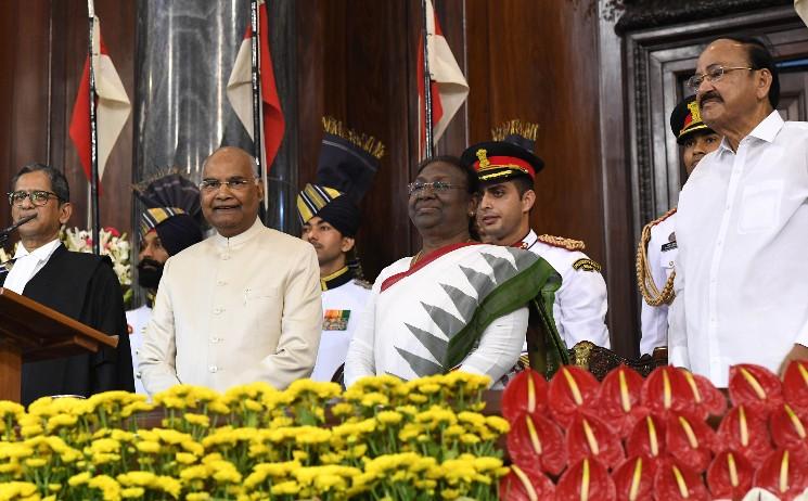 intronisation de Draupadi Murmu comme présidente de la république indienne