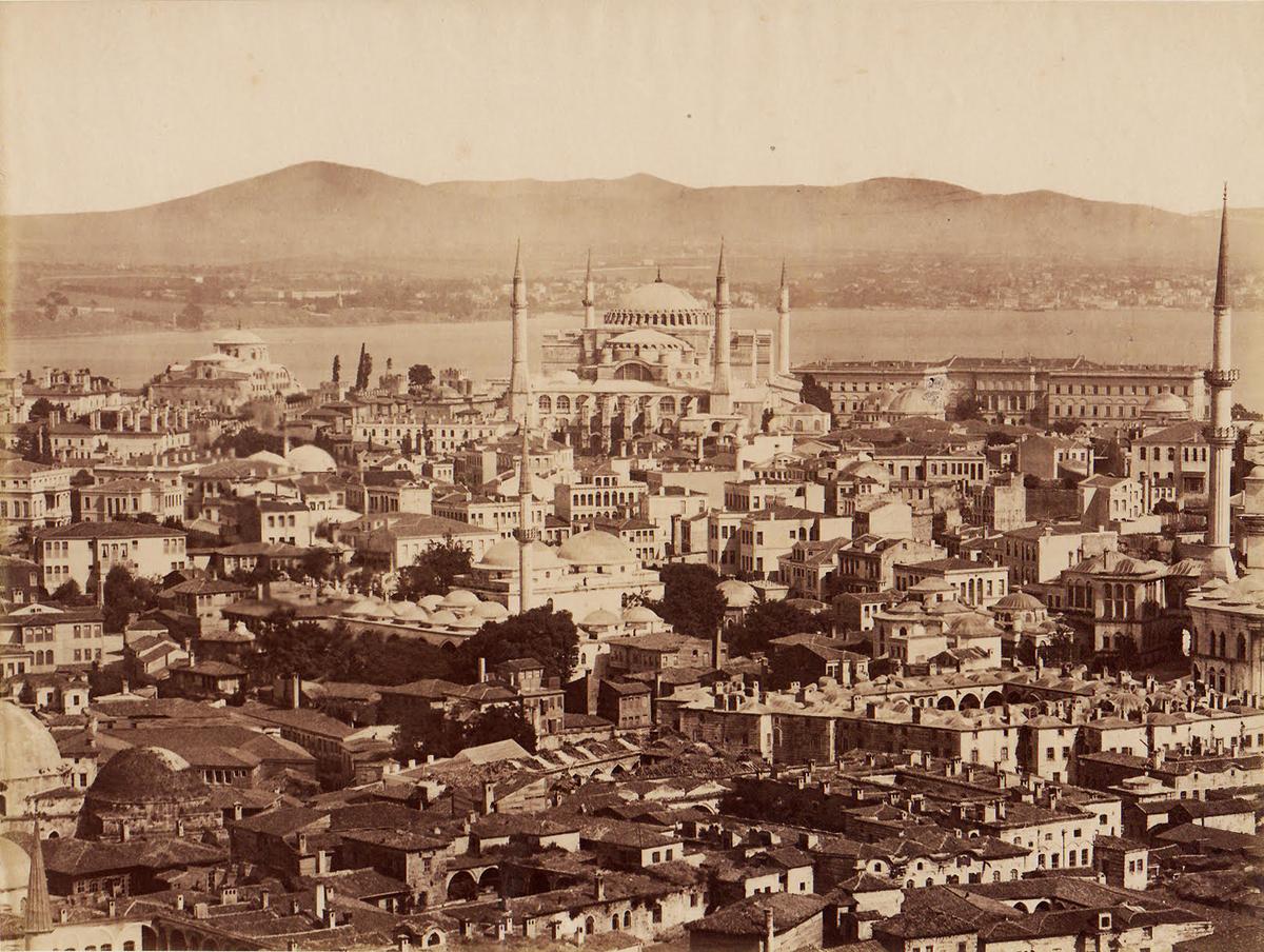 Quand les écrivains et les photographes se retrouvaient à ConstantIstanbul : la ville