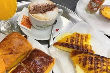 Petit-Déjeuner au Portugal