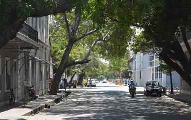 Une rue de la ville blanche de Pondichéry