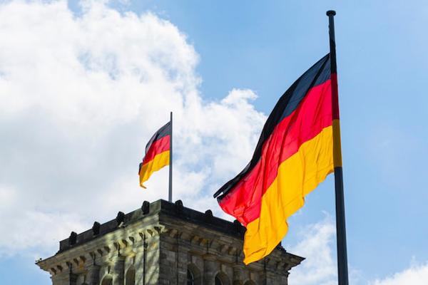 Drapeau allemand © Kevin Woblick - Unsplash