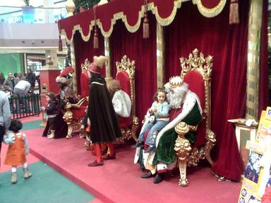 Les rois mages dans un centre comercial en espagne