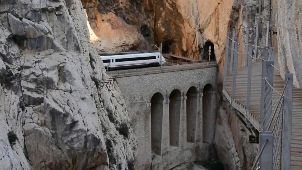 Train RENFE au Caminito del Rey