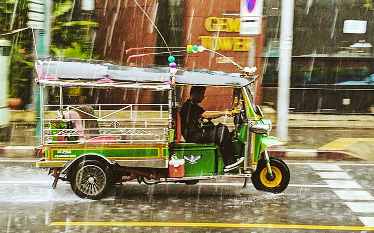 Saison-pluie-Thailande-Tuk-Tuk