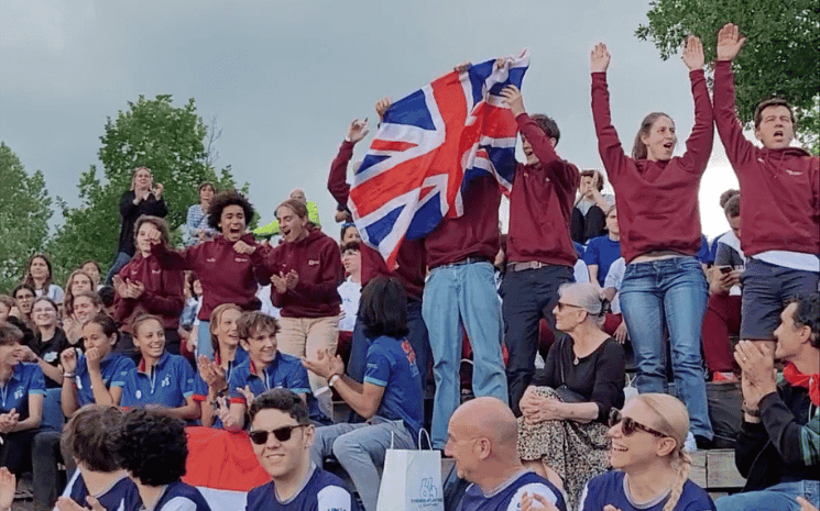 Les élèves du lycée français Charles de Gaulle de Londres aux Jeux internationaux de la jeunesse 2023 à Pau.