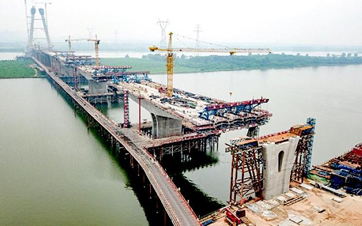 pont en constriction en Chine_0