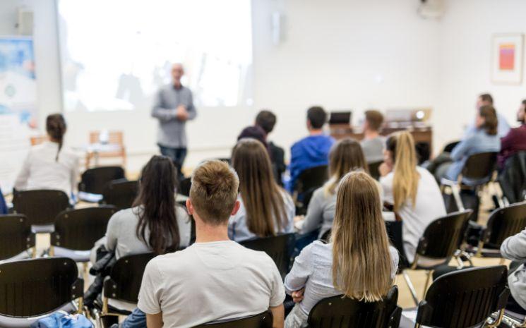 étudiants à l'université en Irlande