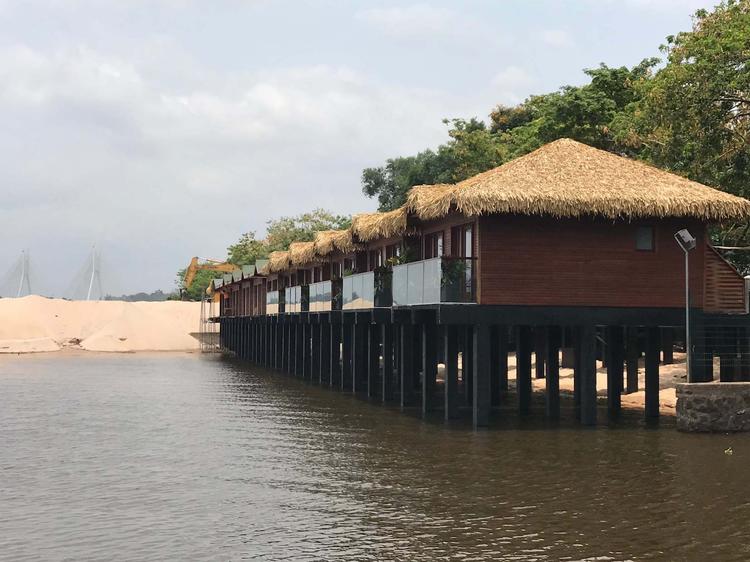 Une plage sur le fleuve Congo ?