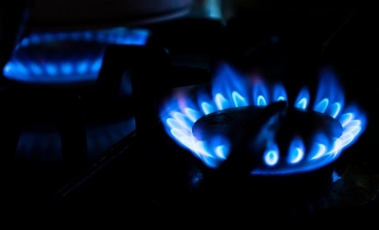 flammes bleu de gaz