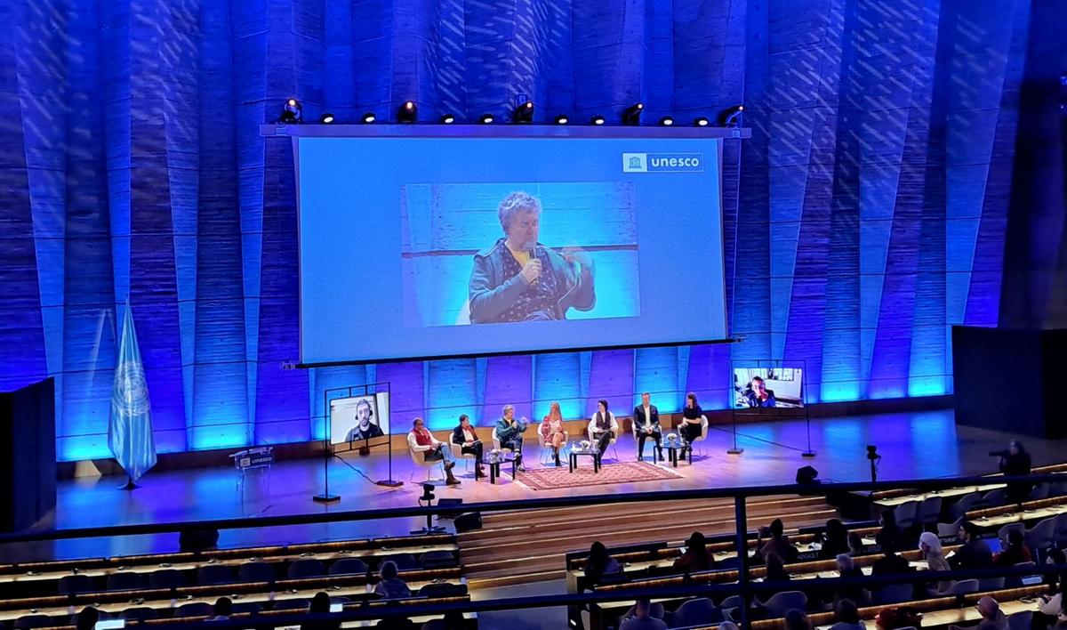 photo conference de l'UNESCO sur l'IA dans l'industrie audiovisuelle