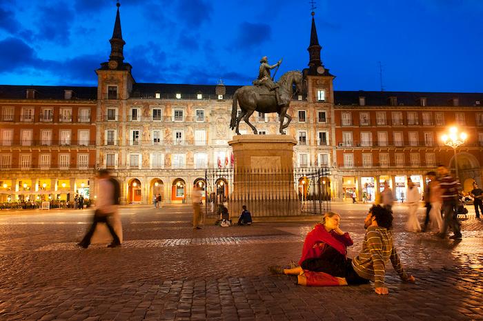 Plaza Mayor madrid la nuit