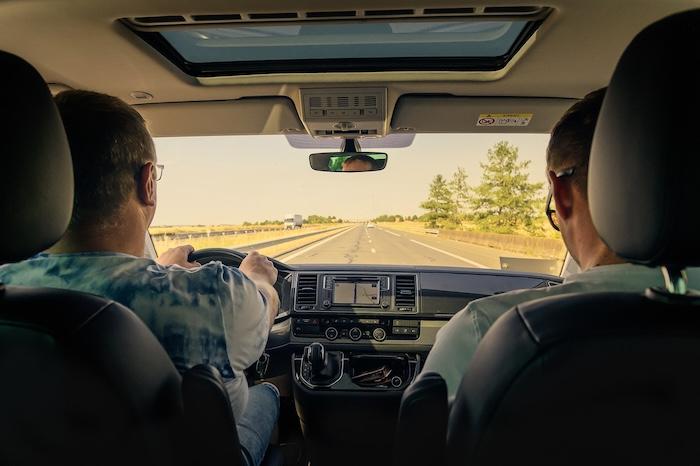 jeune conducteur en Espagne