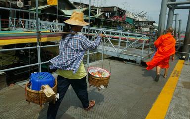 Street-Food-Bangkok-somtam