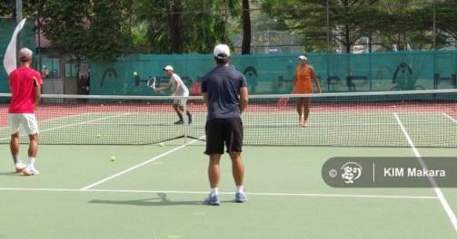 Tennis/ Cambodianess