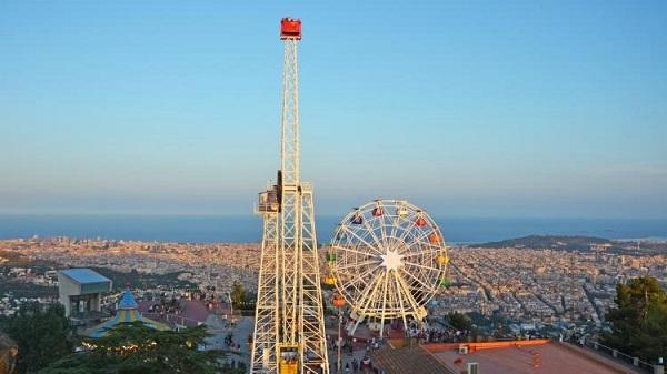 Tibidabo vue Panoramique de Barcelone 