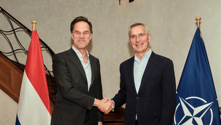 Mark Rutte et Jens Stoltenberg