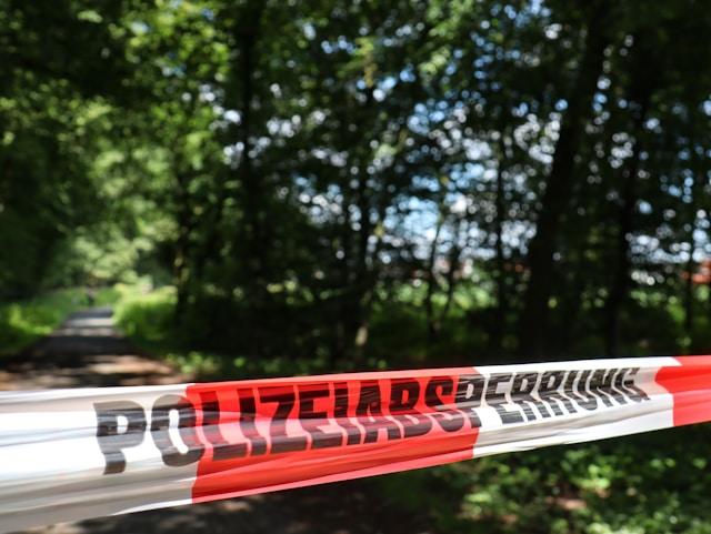 image d'une zone de sécurité mise en place par la police 