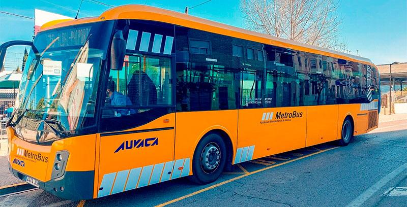 un bus metrobus a valencia