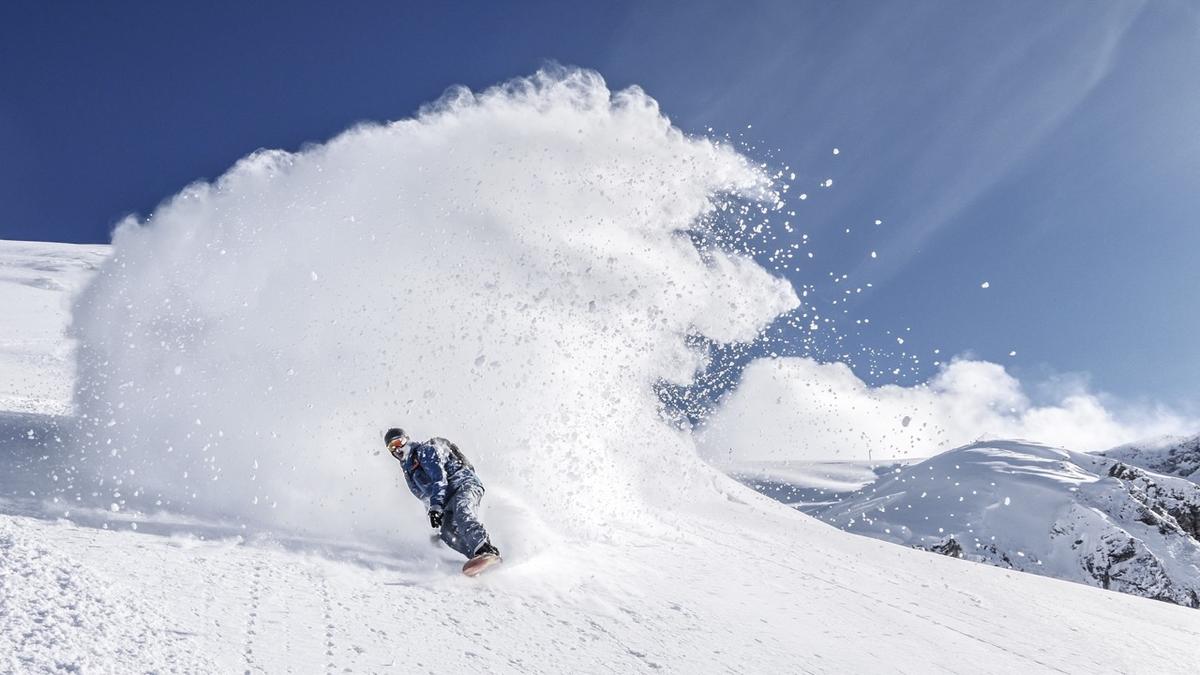 skieur sur la piste