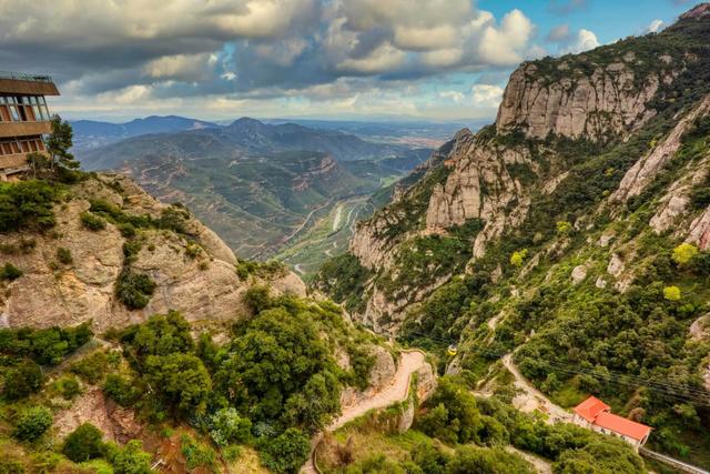 montserrat en espagne