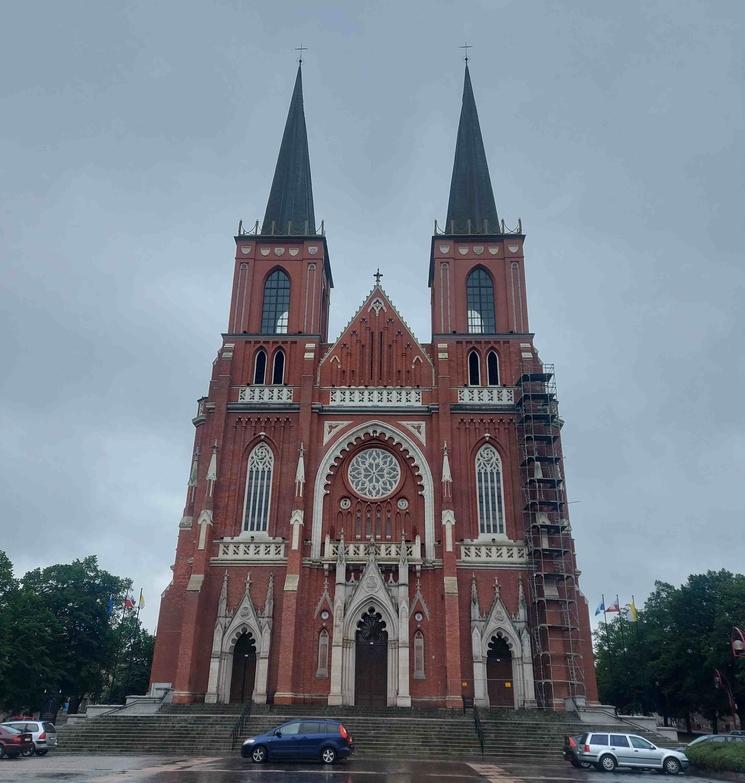 Photo de la Cathédrale de la Sainte-Famille de Czestochowa prise par Léonie Delahoutre pour Lpj.com Varsovie