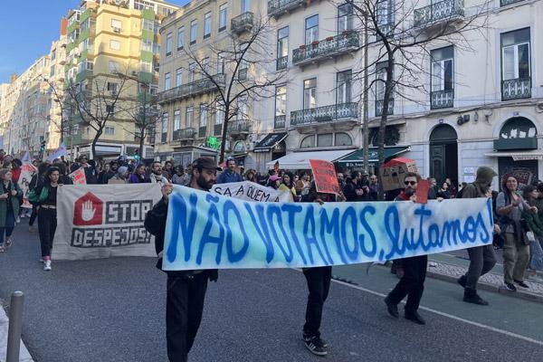 manifestation contre la crise du logement au Portugal