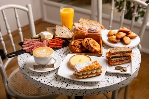 Suzette bakery boulangerie Mumbai Bombay