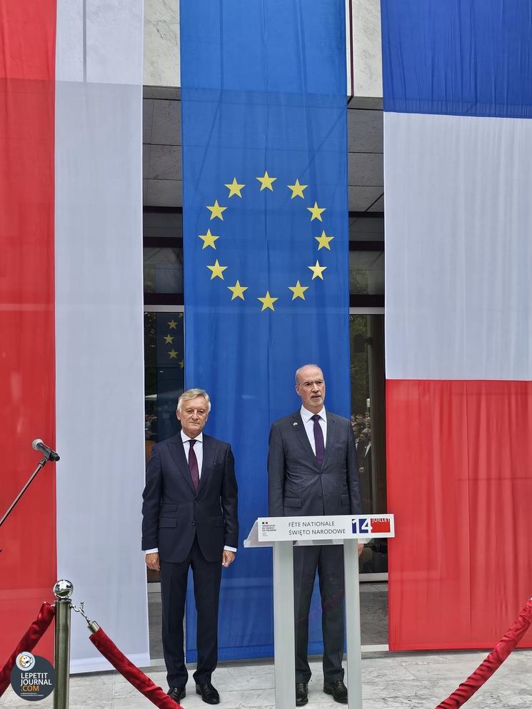 Marek Prawda, Sous-secrétaire polonais d'État aux Affaires étrangères et M. Étienne de Poncins, Ambassadeur de France en Pologne. Photo Bénédicte Mezeix pour Lpj.com Varsovie