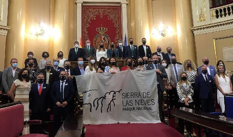 Carmen Crespo célèbre au Sénat la Sierra de las Nieves