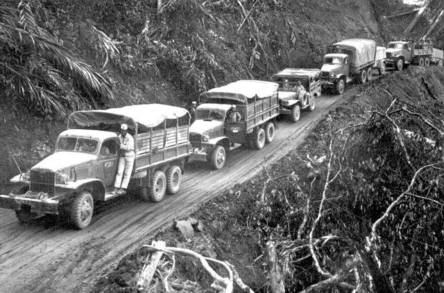 Camions sur la route stillwell