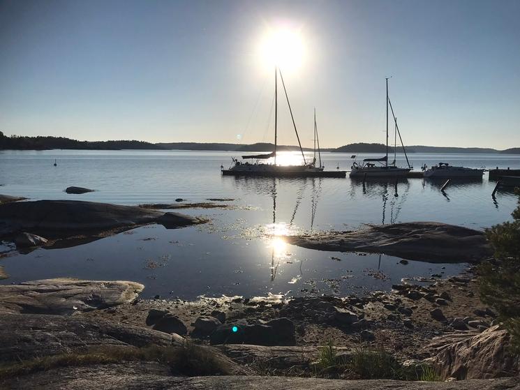 voilier dans l'archipel de Stockholm