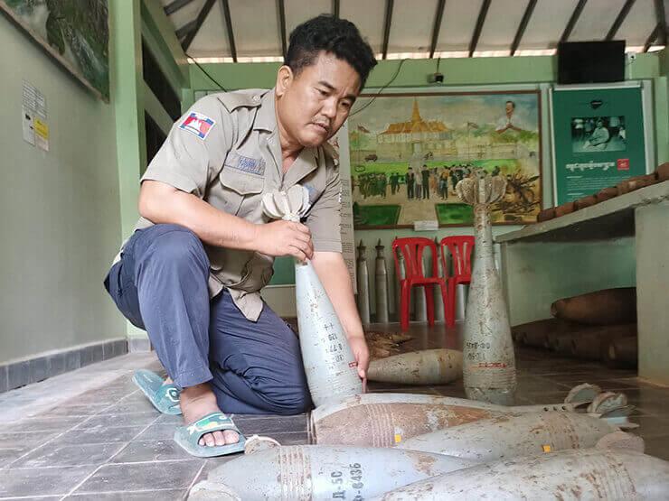 Aki Ra photo Cambodia Self Help Demining 