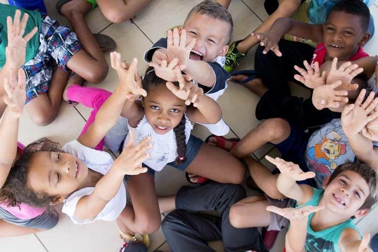 Groupe d'enfants à Arca do Saber