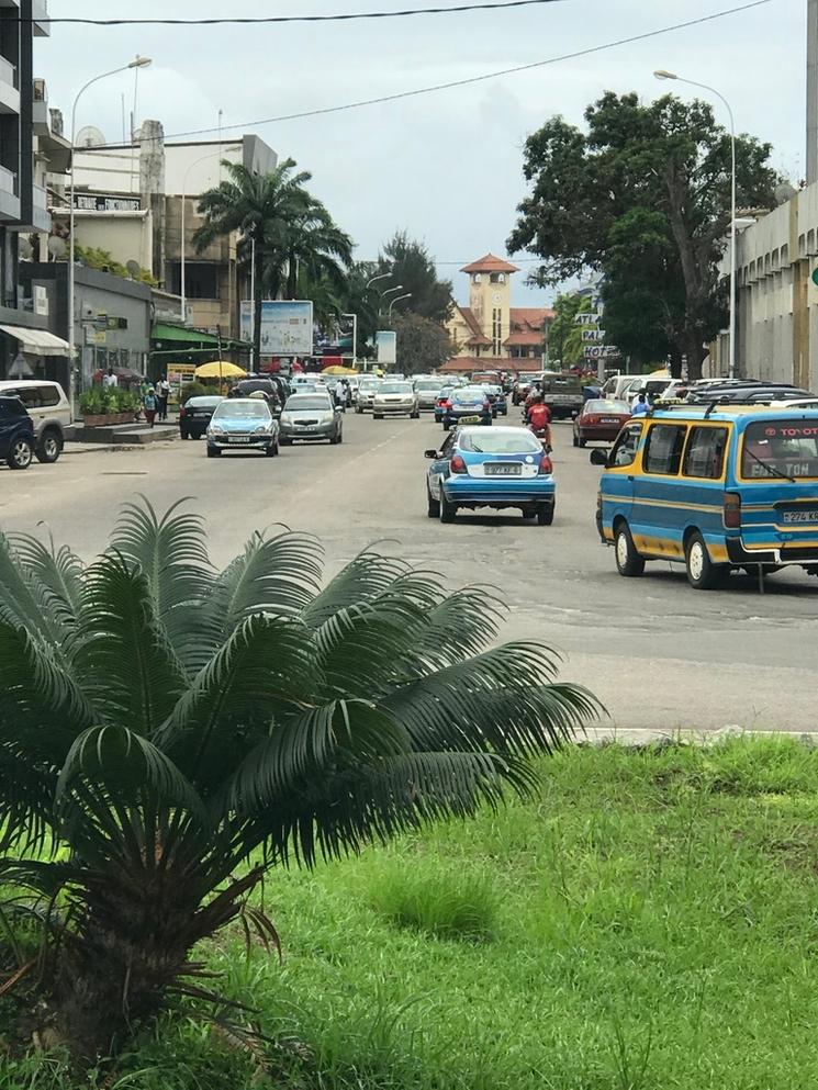 Avenue principale de Pointe Noire en République du Congo