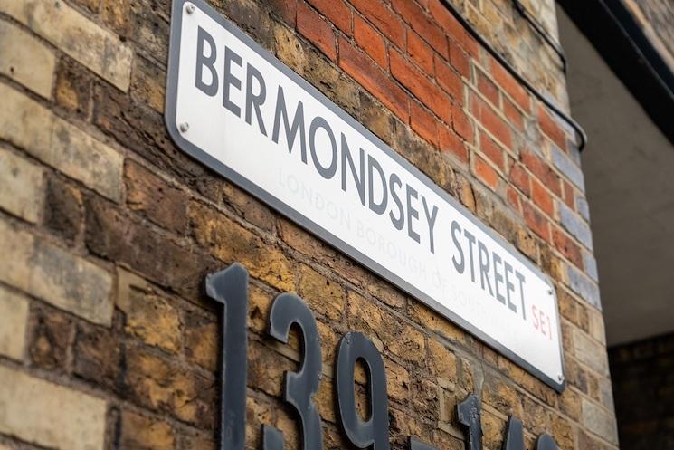 Plaque de rue Bermondsey Street (crédit Guillaume Loyau)