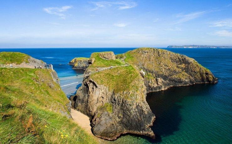 Carrick a Rede Rope Bridge