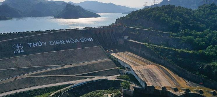 Centrale hydroélectrique de Hoa Binh, AFD