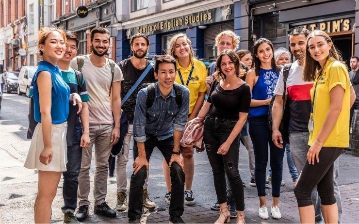 étudiants du Centre of English Studies en sortie touristique