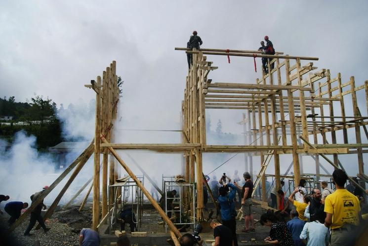 Photo de la construction d'une charpente en Chine