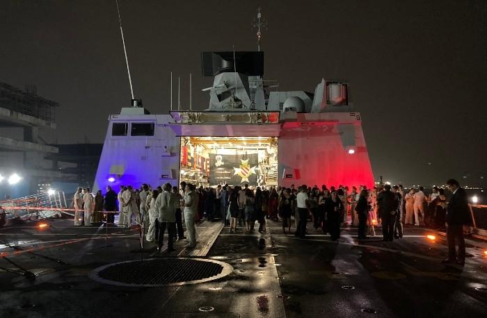 Le Chevalier Paul à quai à Mumbai