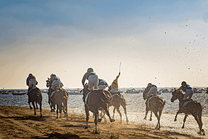 Courses de chevaux sur les plages de sanlucar