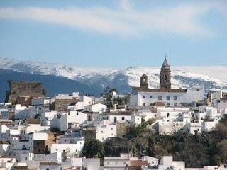 Alcala de los Gazules Cadix Plaza San Jorge Tourisme Andalousie