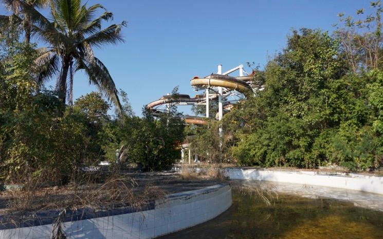 parc aquatique abandonné à chiang mai