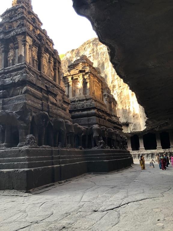 Ellora temple Kailash dedie a Shiva