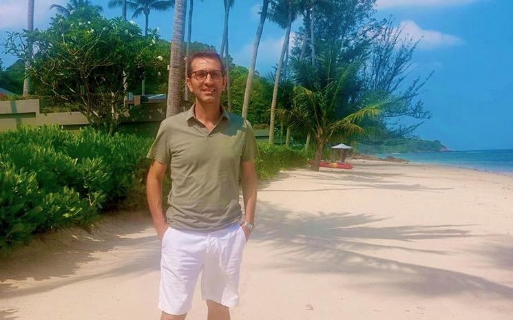 Fabrice Loré directeur de l'agence immobiliere en Thailande Five Stars