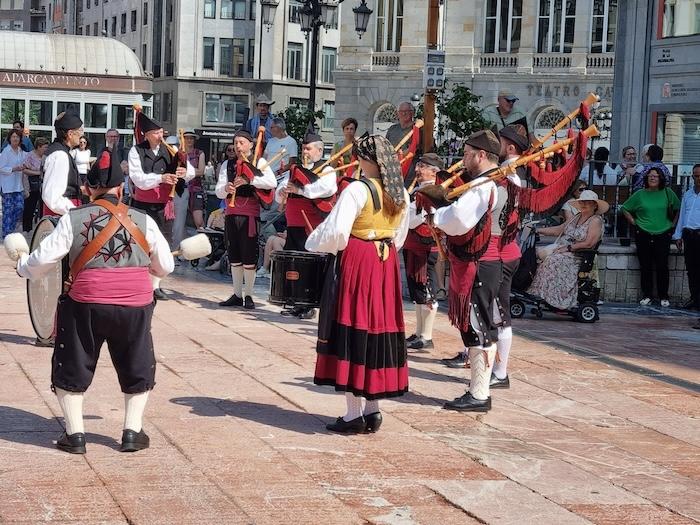 joueurs de cornemuse à Oviedo